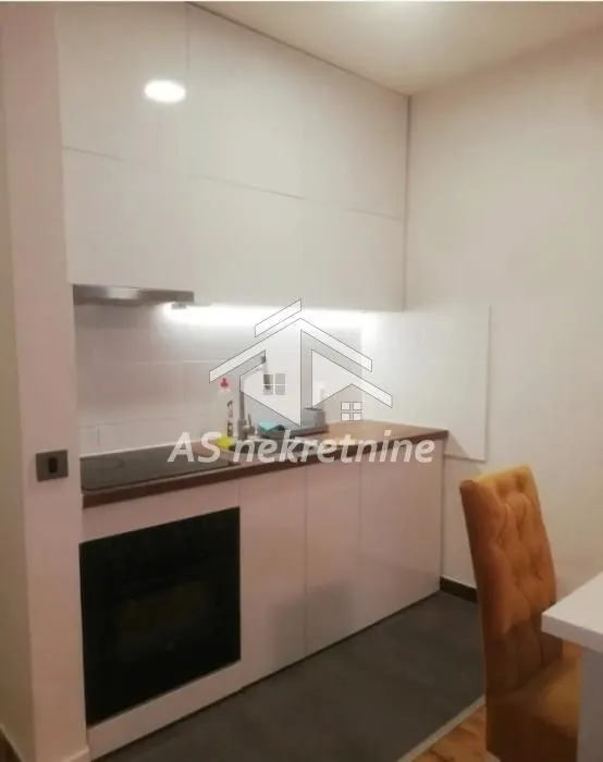 Izdavanje, trosoban stan, 60m², Trošarina, Voždovac Sve Podlokacije