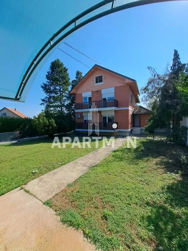 Prodaja, kuća, 140m², Voždovac Sve Podlokacije, Beograd