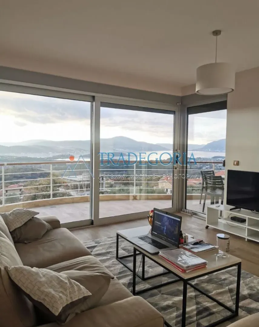 Prodaja, dvosoban stan, 100m², Tivat, Crna Gora