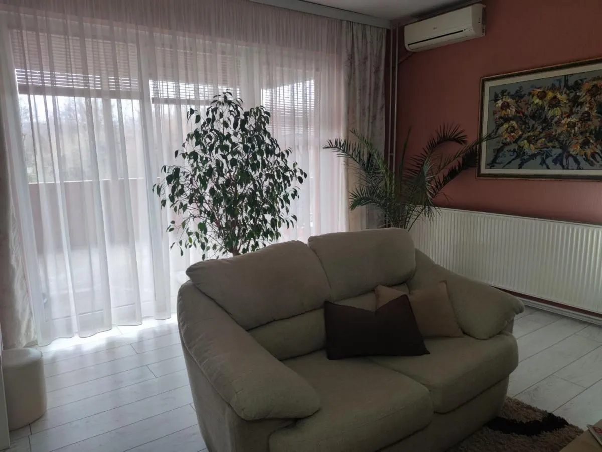 Sale, house, 420m², Donja Vrežina, Niš
