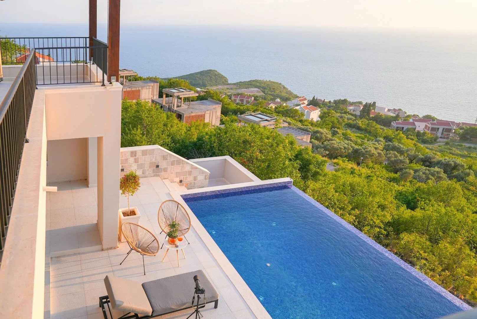 Sale, house, 420m², Blizikuće, Budva