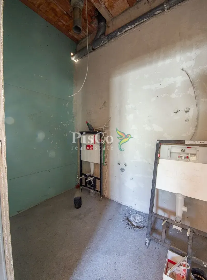Rent, office space, 87m², Ljubović, Podgorica