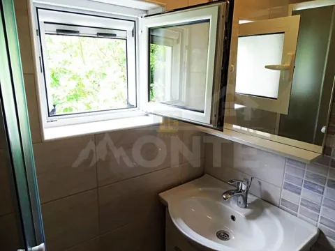 Sale, house, 71m², Orahovac, Kotor - image 16