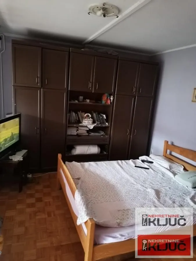 Prodaja, četvorosoban stan, 89m², Novo naselje, Novi Sad