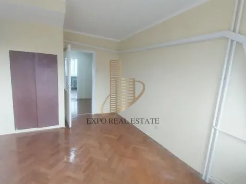 Prodaja, trosoban stan, 71m², Dušanovac, Voždovac Sve Podlokacije - image 2