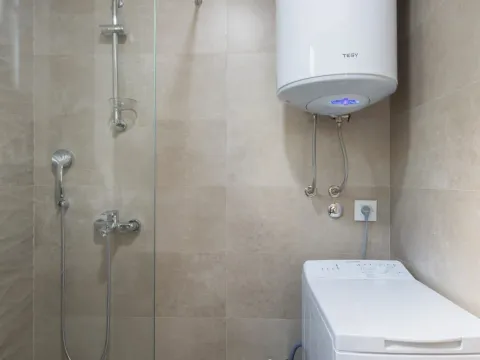 Sale, two bedroom apartment, 55m², Bečići, Budva - image 14