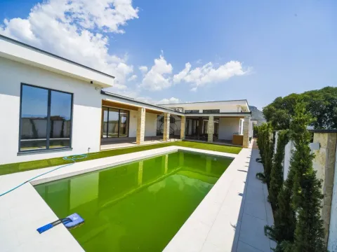 Izdavanje, kuća, 350m², Tuzi, Podgorica - image 1