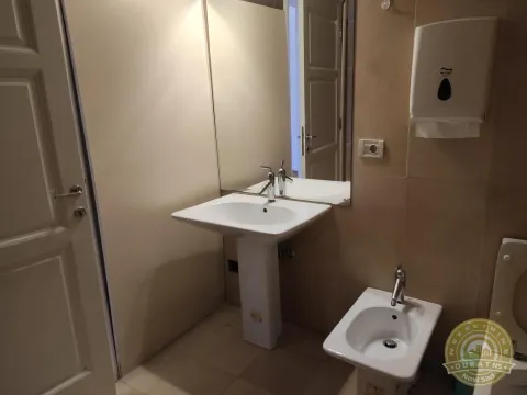 Prodaja, četvorosoban stan, 213m², Centar, Novi Sad - image 22