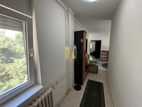 Izdavanje, trosoban stan, 59m², Centar, Novi Sad - image 12