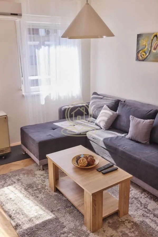 Rent, two bedroom apartment, 55m², Savski Venac, Beograd