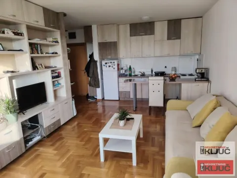 Prodaja, jednosoban stan, 42m², Salajka, Novi Sad Sve Podlokacije - image 5