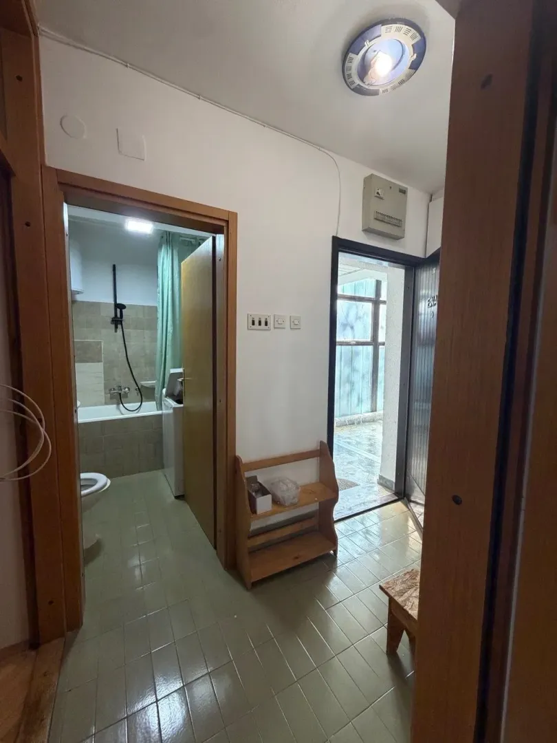 Izdavanje, jednosoban stan, 50m², Seljanovo, Tivat