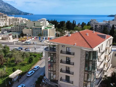 Rent, one bedroom apartment, 62m², Bečići, Budva - image 6