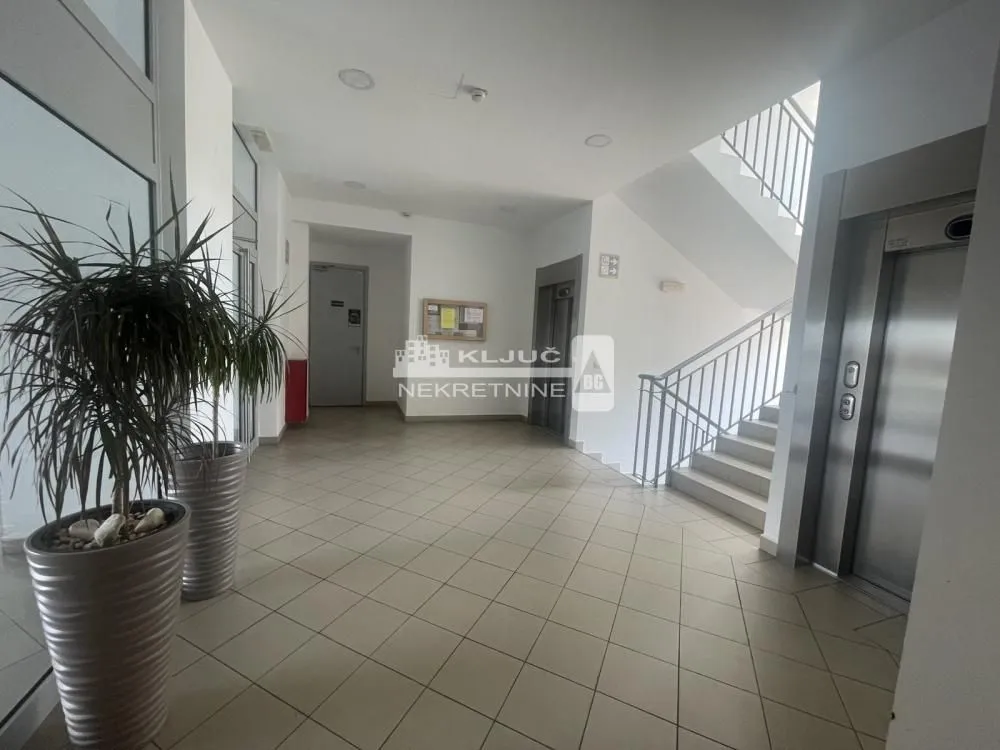 Sale, two bedroom apartment, 52m², Belvil, Beograd