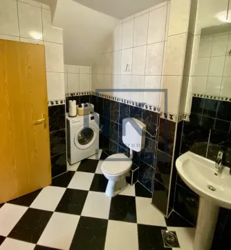 Izdavanje, dvosoban stan, 90m², Tološi, Podgorica - image 10