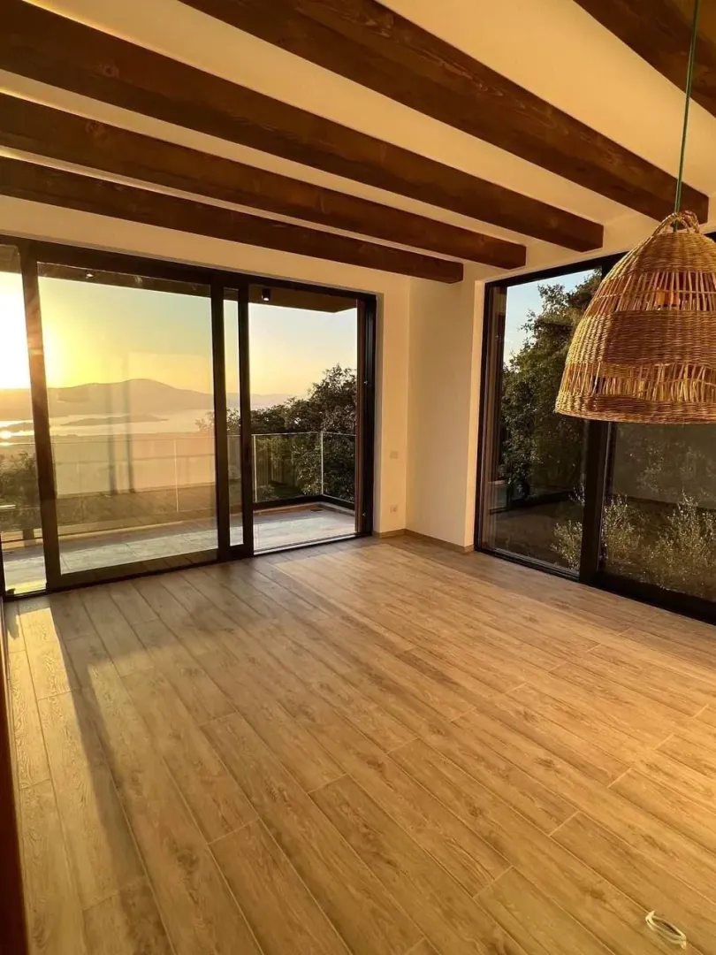 Sale, house, 317m², Kavač, Kotor