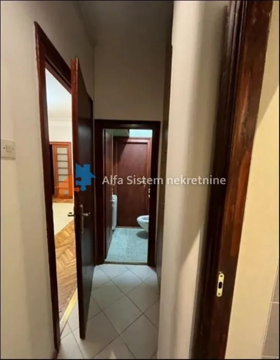 Izdavanje, trosoban stan, 120m², Stari Grad, Beograd