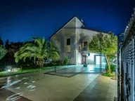 Sale, house, 280m², Ibričevina, Podgorica - image 20