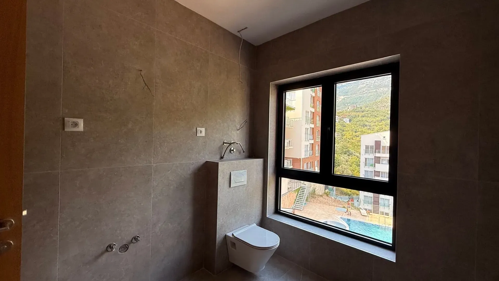 Sale, two bedroom apartment, 64m², Bečići, Budva