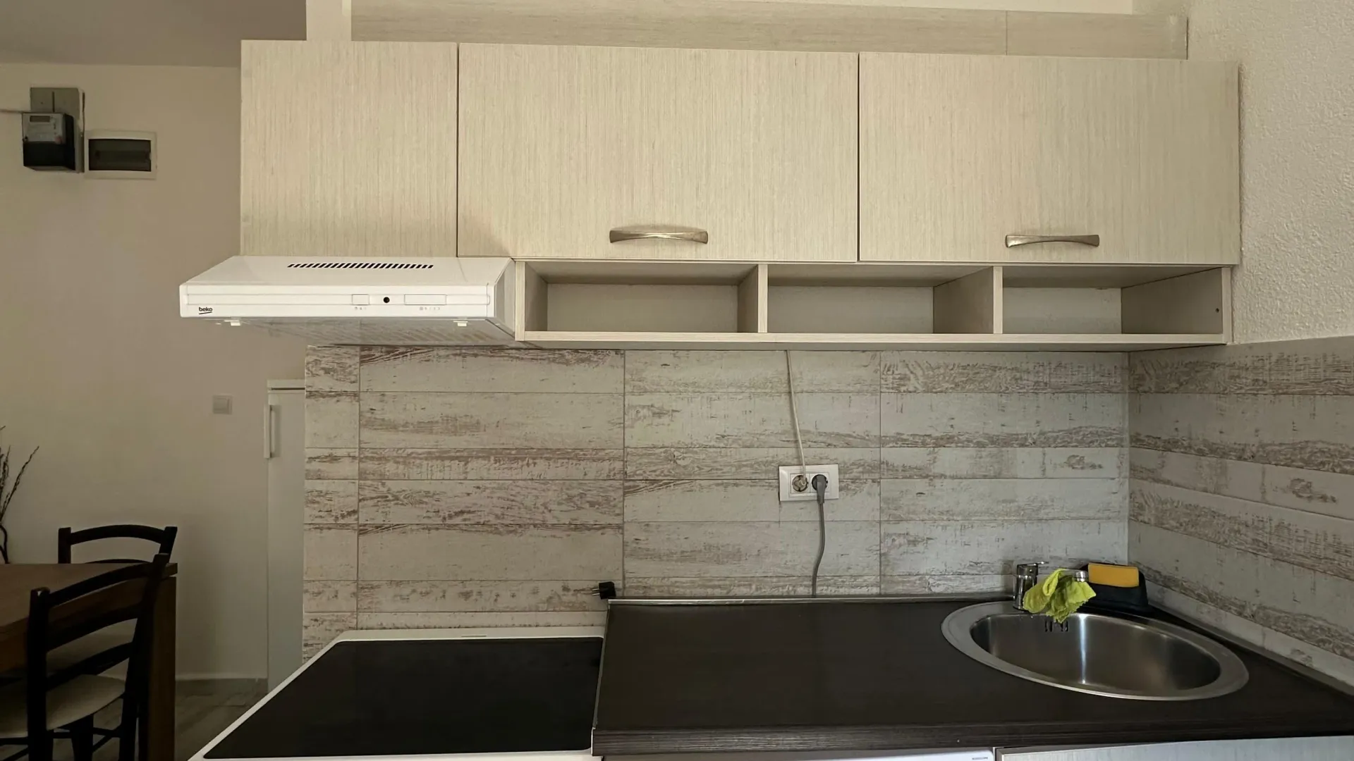 Izdavanje, jednosoban stan, 45m², Centar, Tivat
