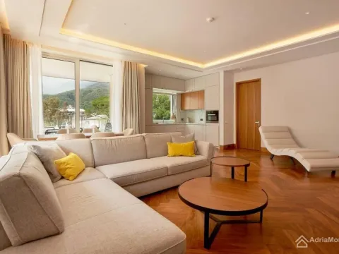 Prodaja, dvosoban stan, 160m², Porto Montenegro, Tivat