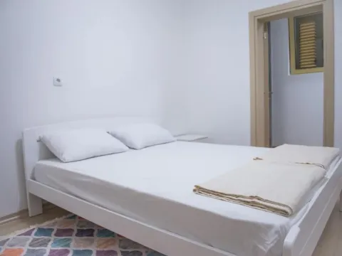 Prodaja, dvosoban stan, 83m², Dobrota, Kotor - image 7