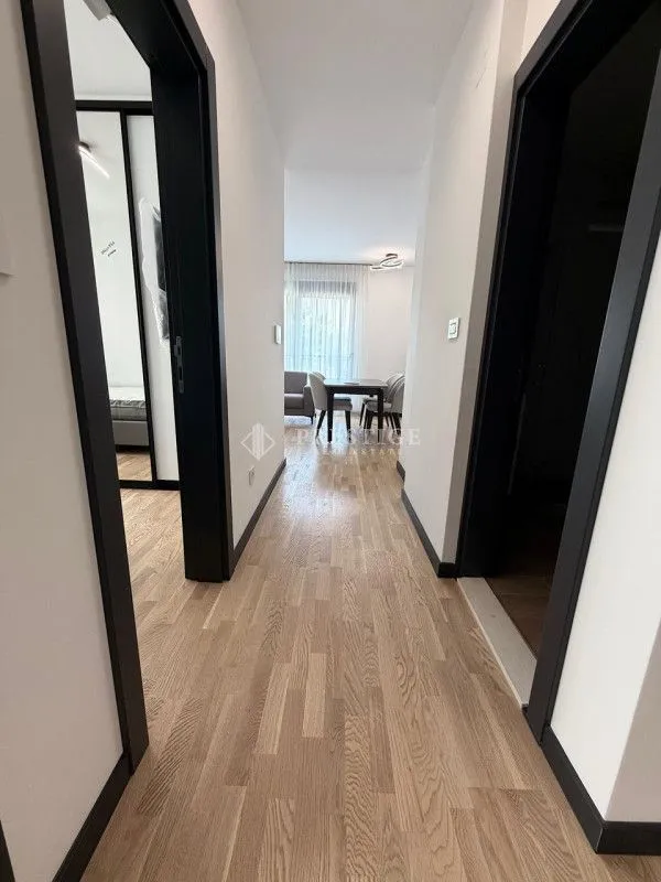 Izdavanje, dvosoban stan, 57m², Gorica C, Podgorica