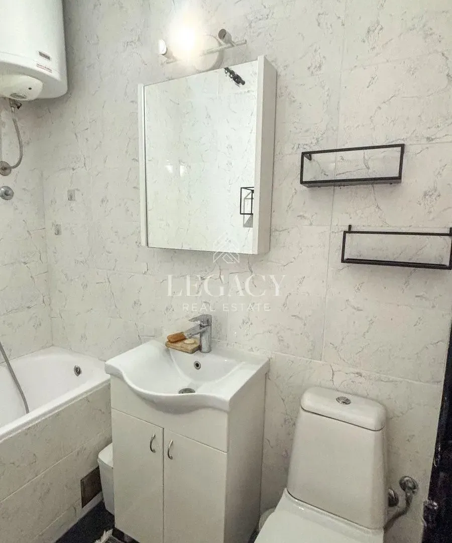 Izdavanje, jednosoban stan, 35m², Zemun Sve Podlokacije, Beograd