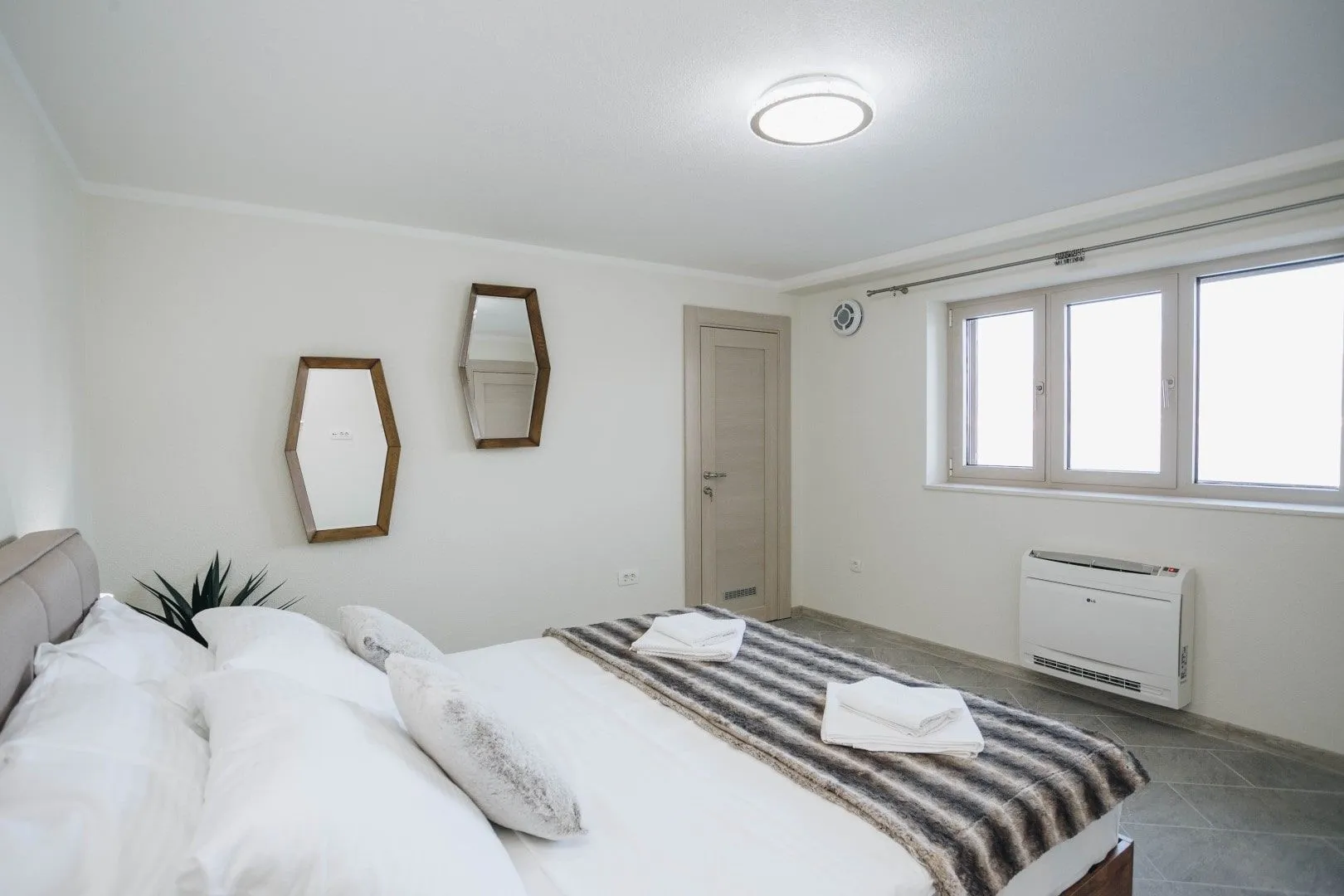 Prodaja, kuća, 314m², Tivat, Crna Gora