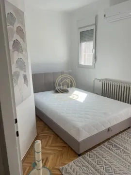 Rent, three bedroom apartment, 61m², Stari Grad, Beograd - image 12