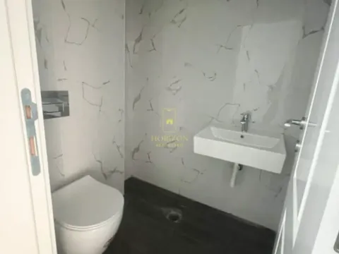 Prodaja, trosoban stan, 90m², Gorica C, Podgorica - image 8