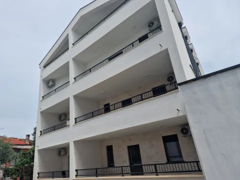 Izdavanje, dvosoban stan, 86m², Stara Varoš, Podgorica - image 6