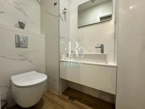 Izdavanje, dvosoban stan, 70m², Vezirov Most, Podgorica - image 11