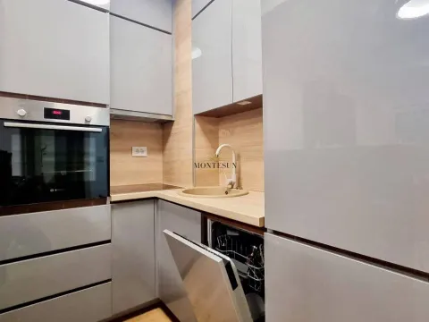 Rent, two bedroom apartment, 69m², Centar, Budva - image 14