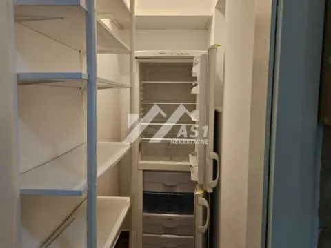 Izdavanje, trosoban stan, 60m², Grbavica, Novi Sad Sve Podlokacije - image 5