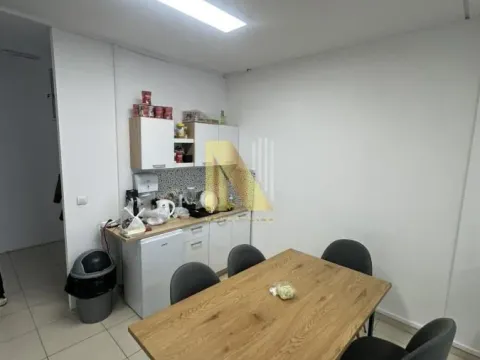 Rent, office space, 95m², Bulevar Evrope, Novi Sad Sve Podlokacije - image 9