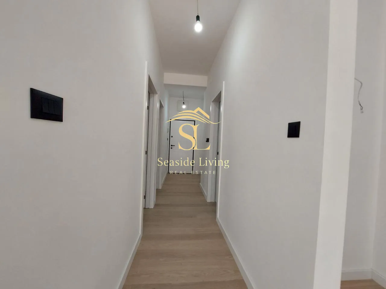 Prodaja, dvosoban stan, 55m², Dobrota, Kotor