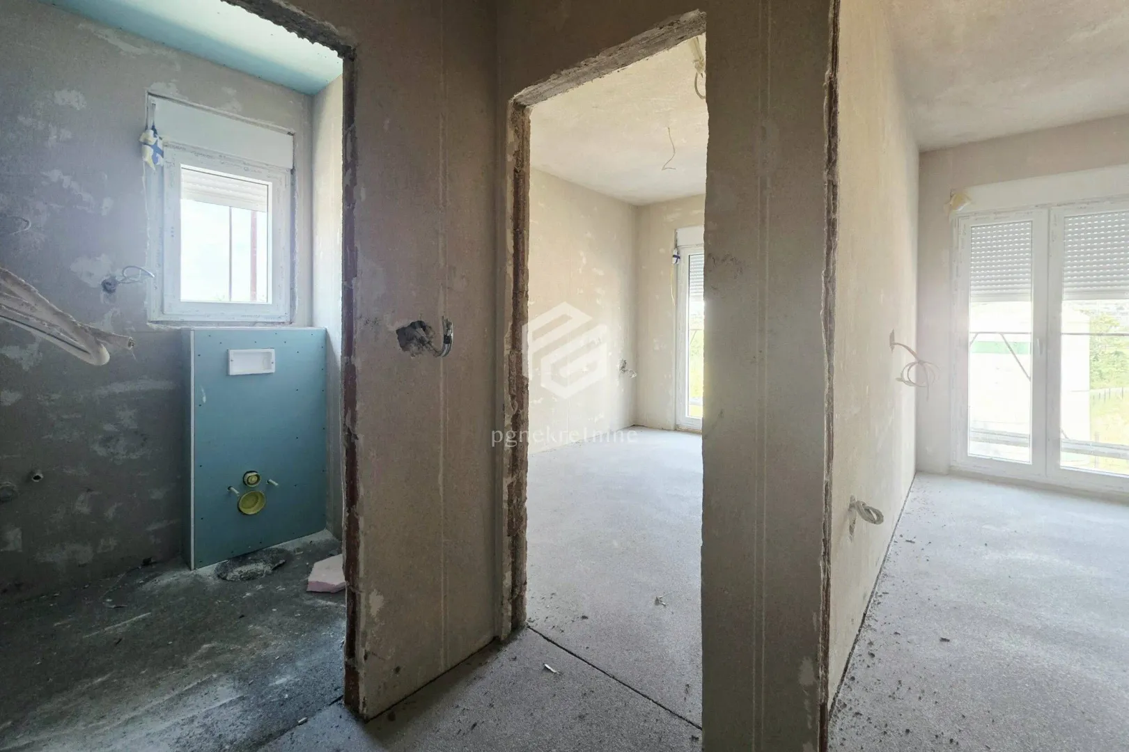 Prodaja, dvosoban stan, 65m², Konik, Podgorica