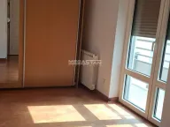 Izdavanje, četvorosoban stan, 203m², Vračar Hram, Vračar Sve Podlokacije - image 5