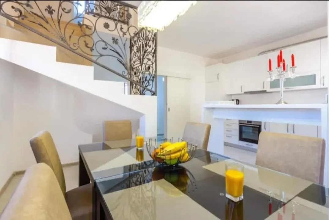 Rent, two bedroom apartment, 129m², Petrovac, Budva