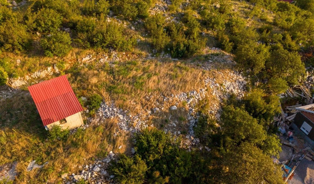 Prodaja, plac, 1260m², Doljani, Podgorica