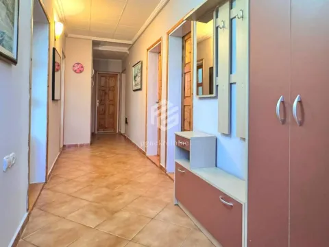 Izdavanje, trosoban stan, 130m², Zabjelo, Podgorica - image 16