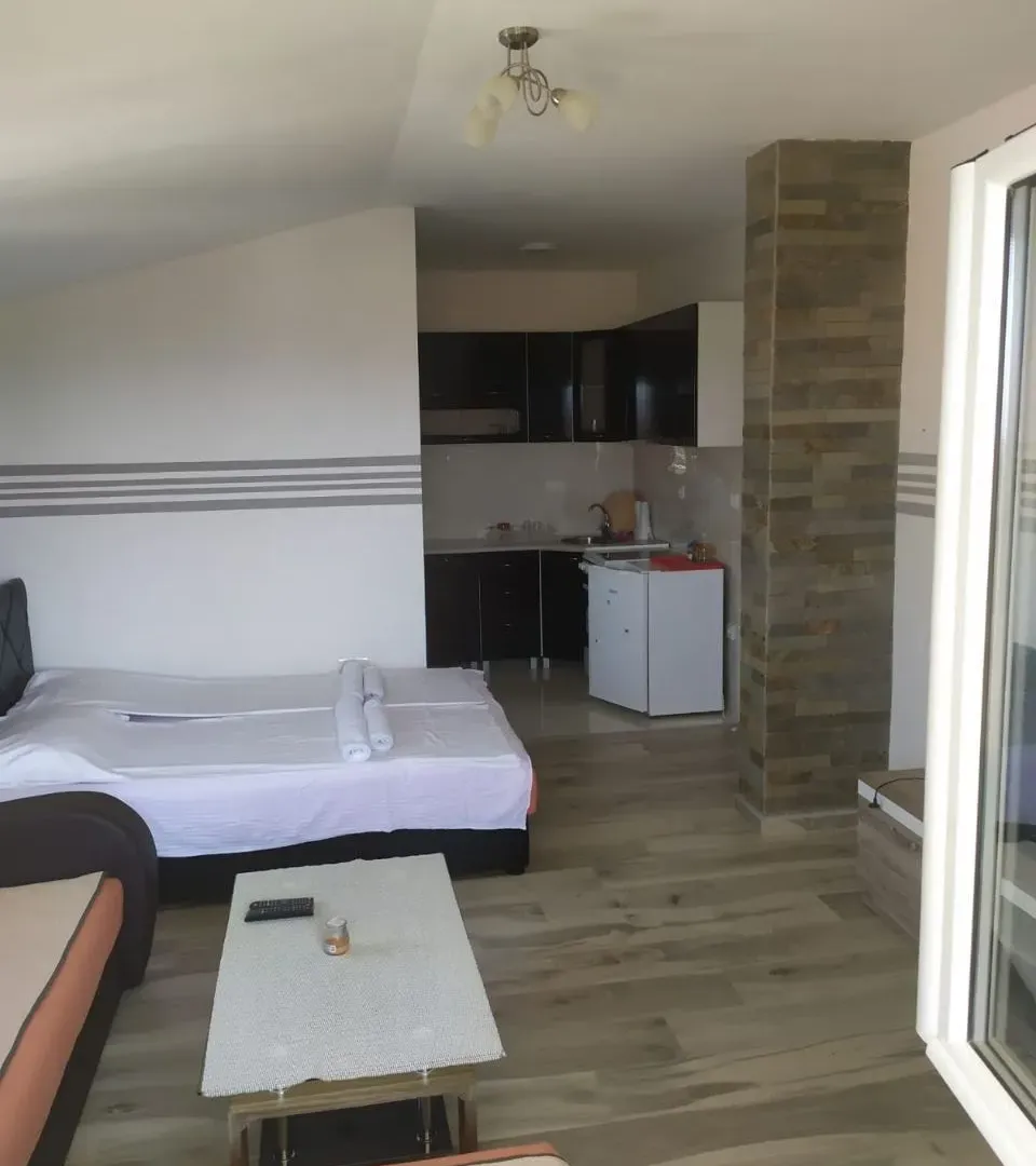 Rent, one bedroom apartment, 35m², Popovići, Bar