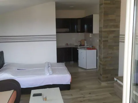Rent, one bedroom apartment, 35m², Popovići, Bar - image 5