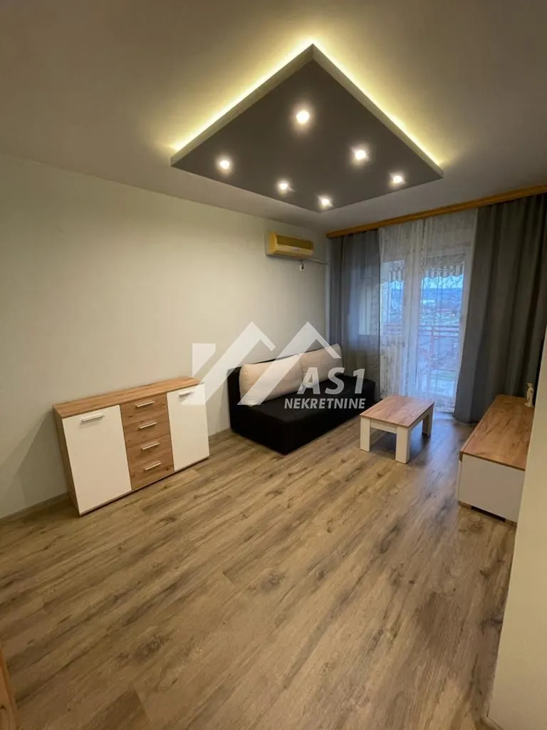 Izdavanje, dvosoban stan, 40m², Grbavica, Novi Sad Sve Podlokacije