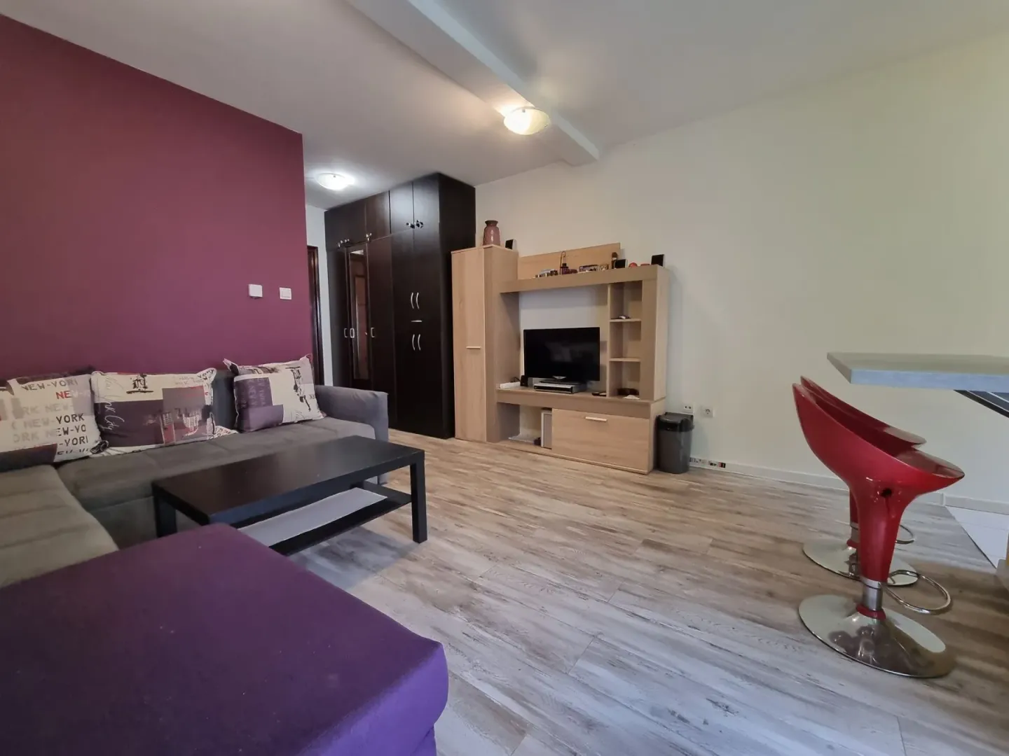 Rent, studio apartment, 35m², Budva, Crna Gora