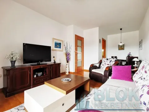 Izdavanje, trosoban stan, 87m², Preko Morače, Podgorica - image 7