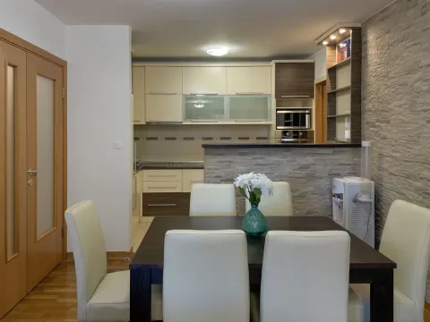 Sale, apartment, 103m², Stari Aerodrom, Podgorica - image 4