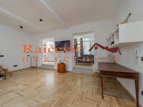 Prodaja, kuća, 204m², Stari Grad, Beograd - image 6