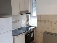 Izdavanje, trosoban stan, 81m², Centar, Novi Sad - image 2